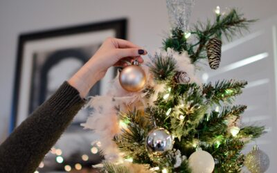 How To Decorate A Hotel Room For Christmas
